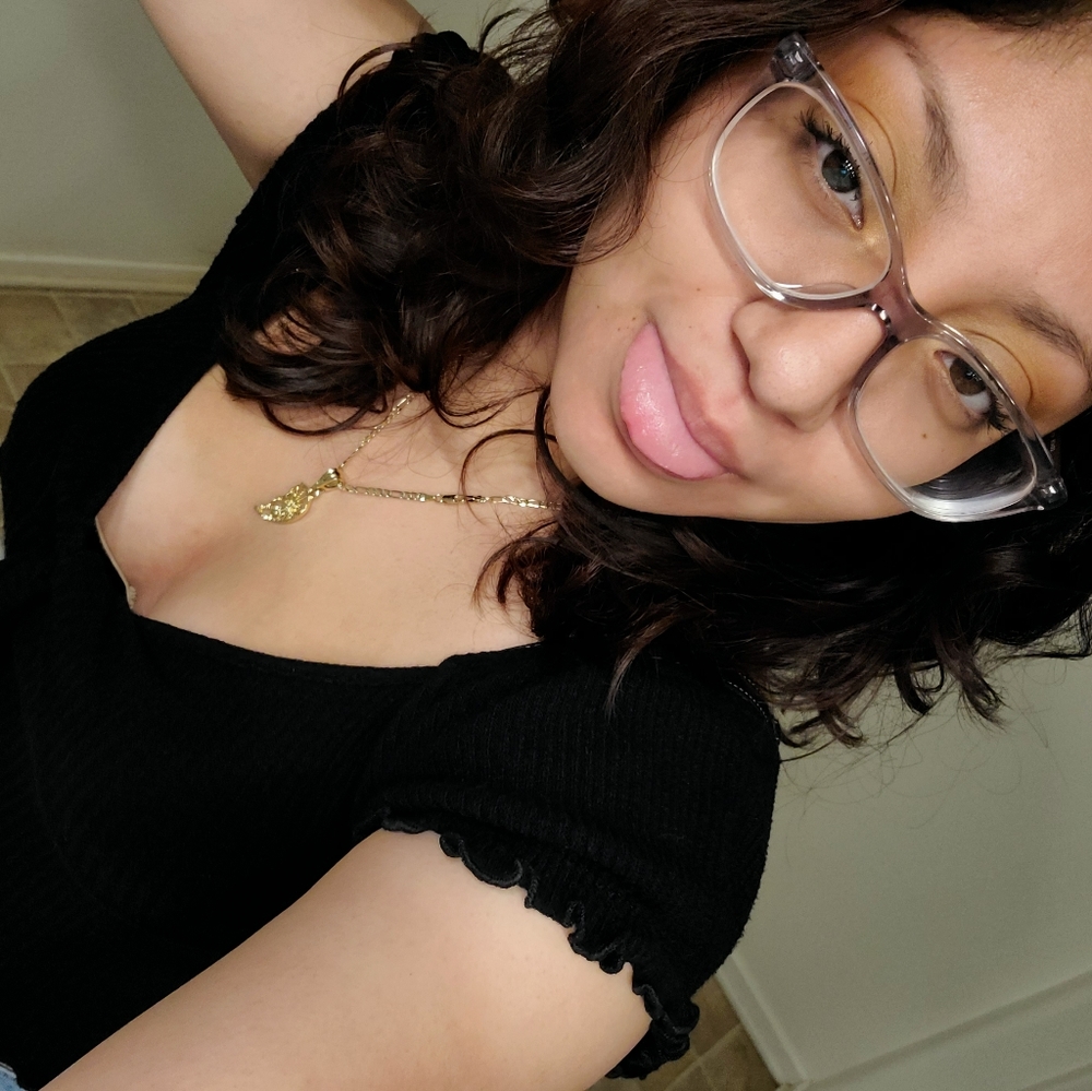 Meet your Posher, Arely